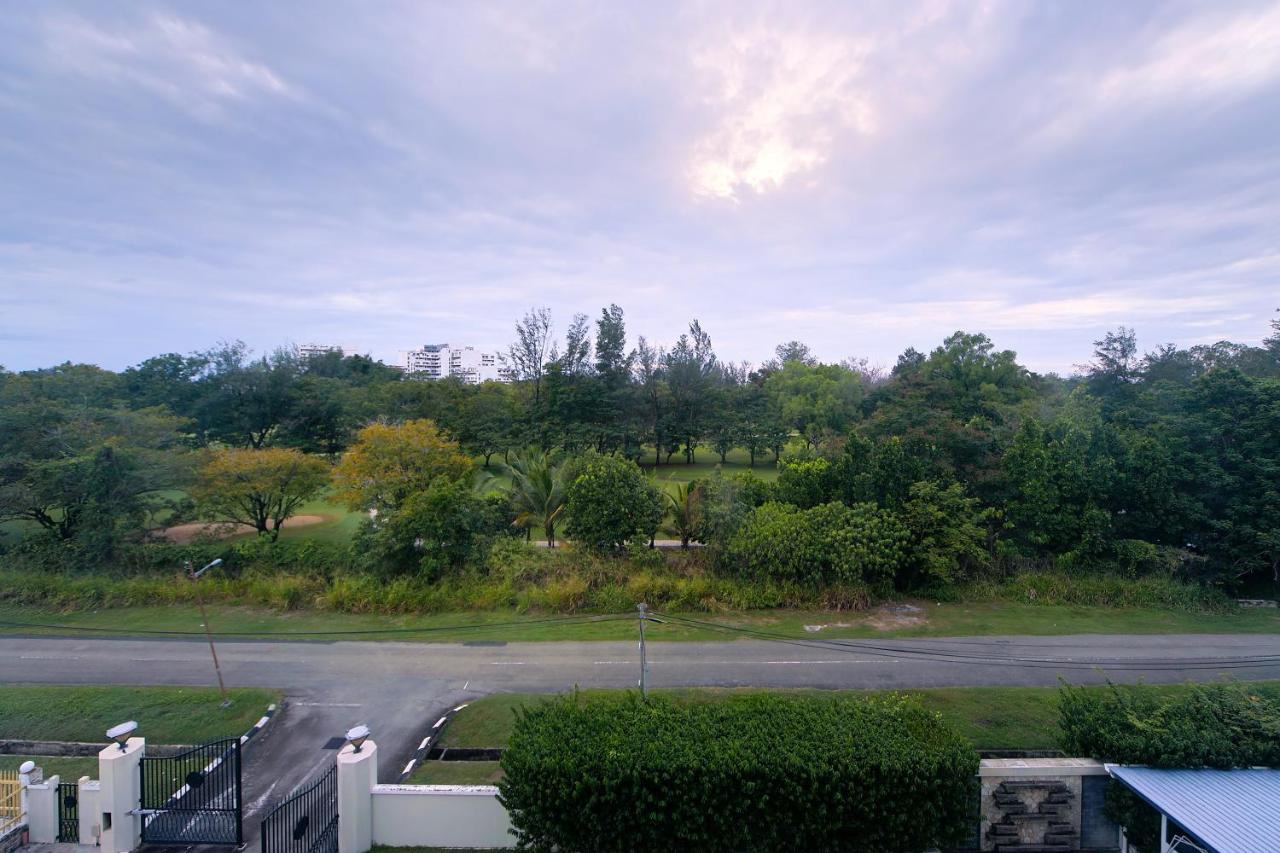 Aa Residen Luxury Condo Homestay 18Mins Walk Tanjung Aru Beach & Golf Course, Not Beach Side Resort Кота-Кінабалу Екстер'єр фото