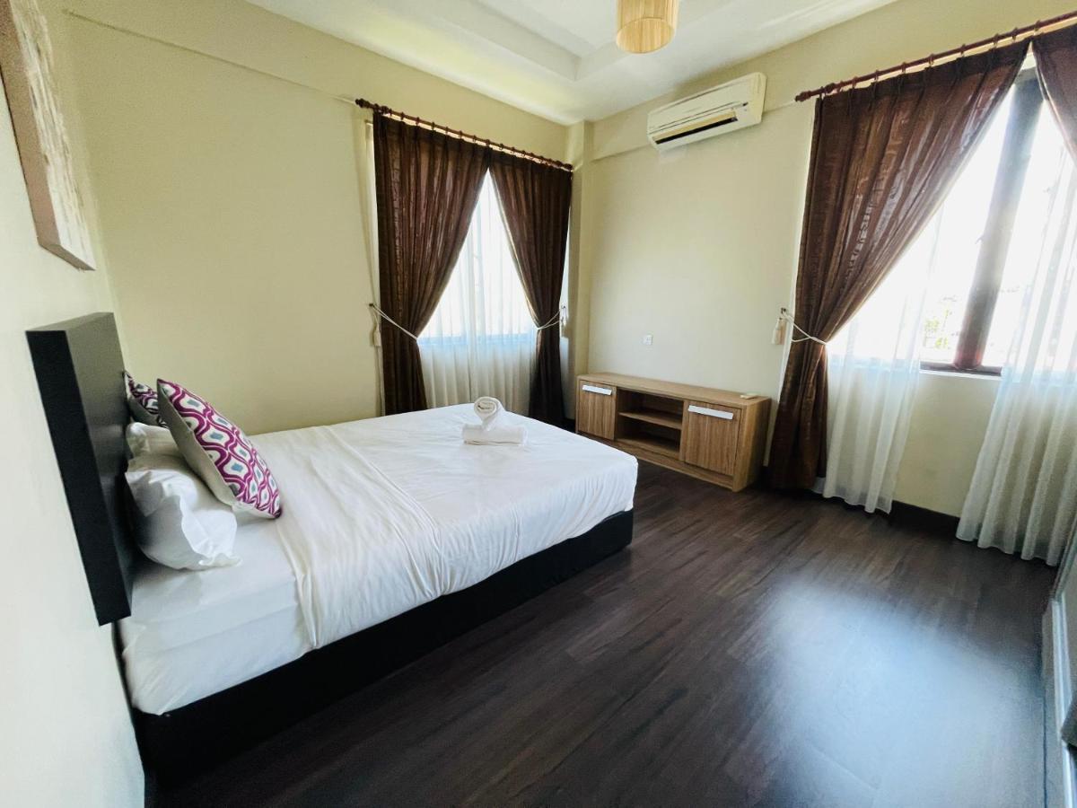Aa Residen Luxury Condo Homestay 18Mins Walk Tanjung Aru Beach & Golf Course, Not Beach Side Resort Кота-Кінабалу Екстер'єр фото
