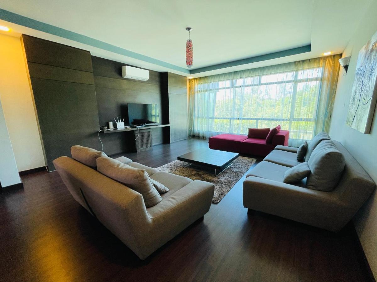 Aa Residen Luxury Condo Homestay 18Mins Walk Tanjung Aru Beach & Golf Course, Not Beach Side Resort Кота-Кінабалу Екстер'єр фото
