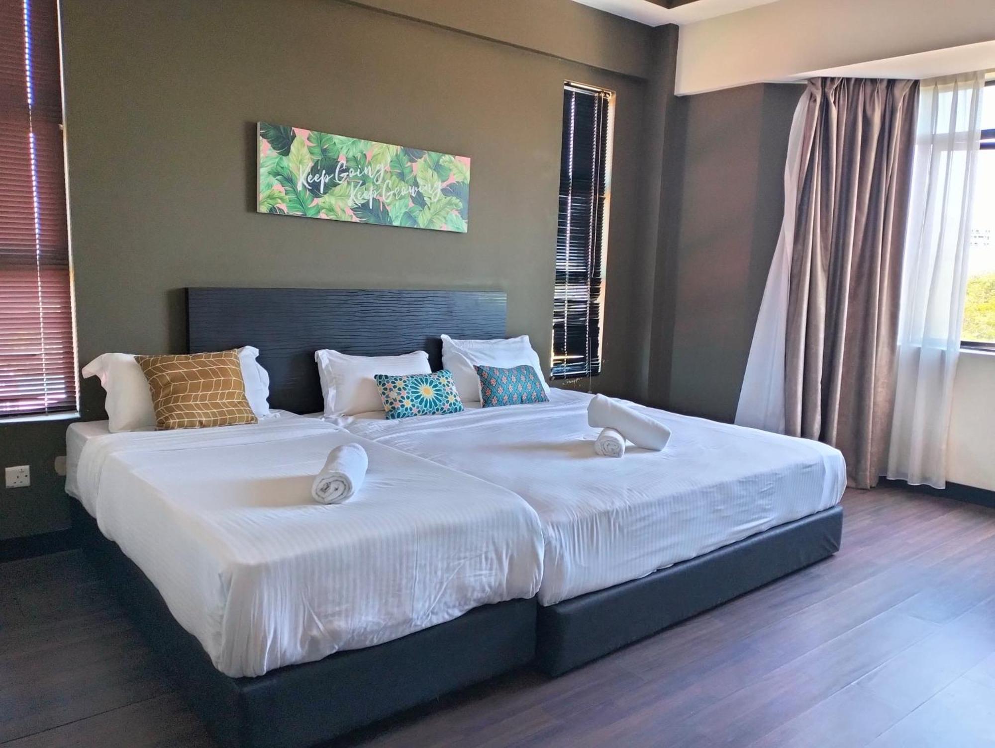 Aa Residen Luxury Condo Homestay 18Mins Walk Tanjung Aru Beach & Golf Course, Not Beach Side Resort Кота-Кінабалу Екстер'єр фото